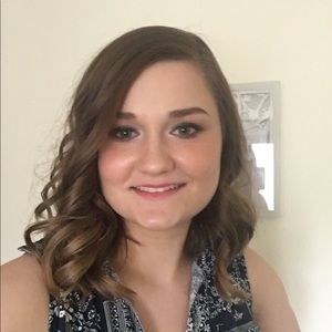 Meet your Posher, Charissa